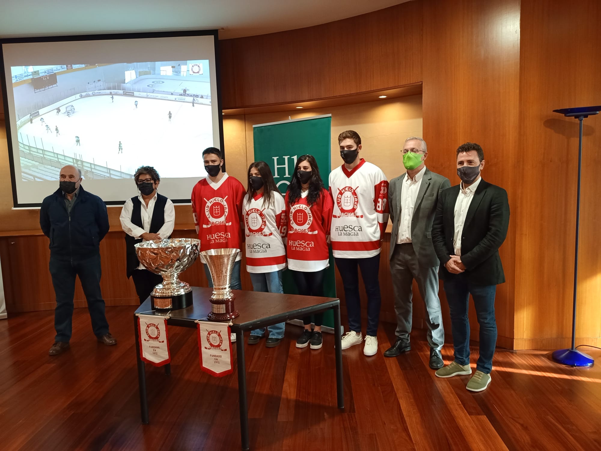 El Club Hielo Jaca lucirá la marca “Huesca la Magia” en sus camisetas