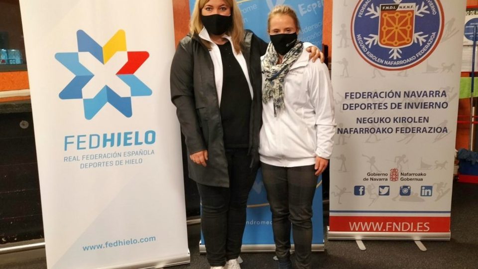 El Club Hielo Jaca asiste a una jornada sobre patinaje inclusivo