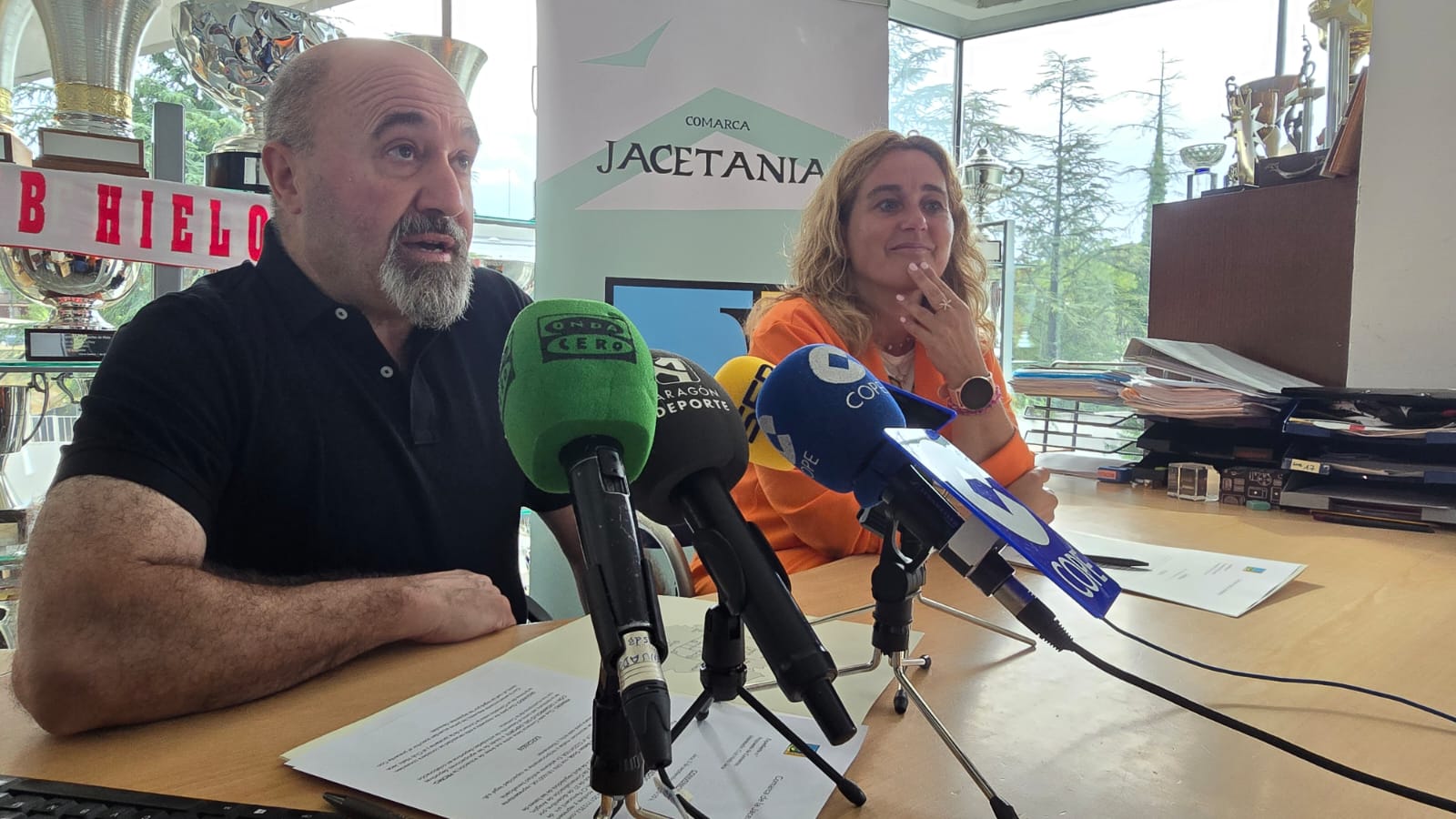 Protección Civil velará por la seguridad en los partidos de hockey del Club Hielo Jaca