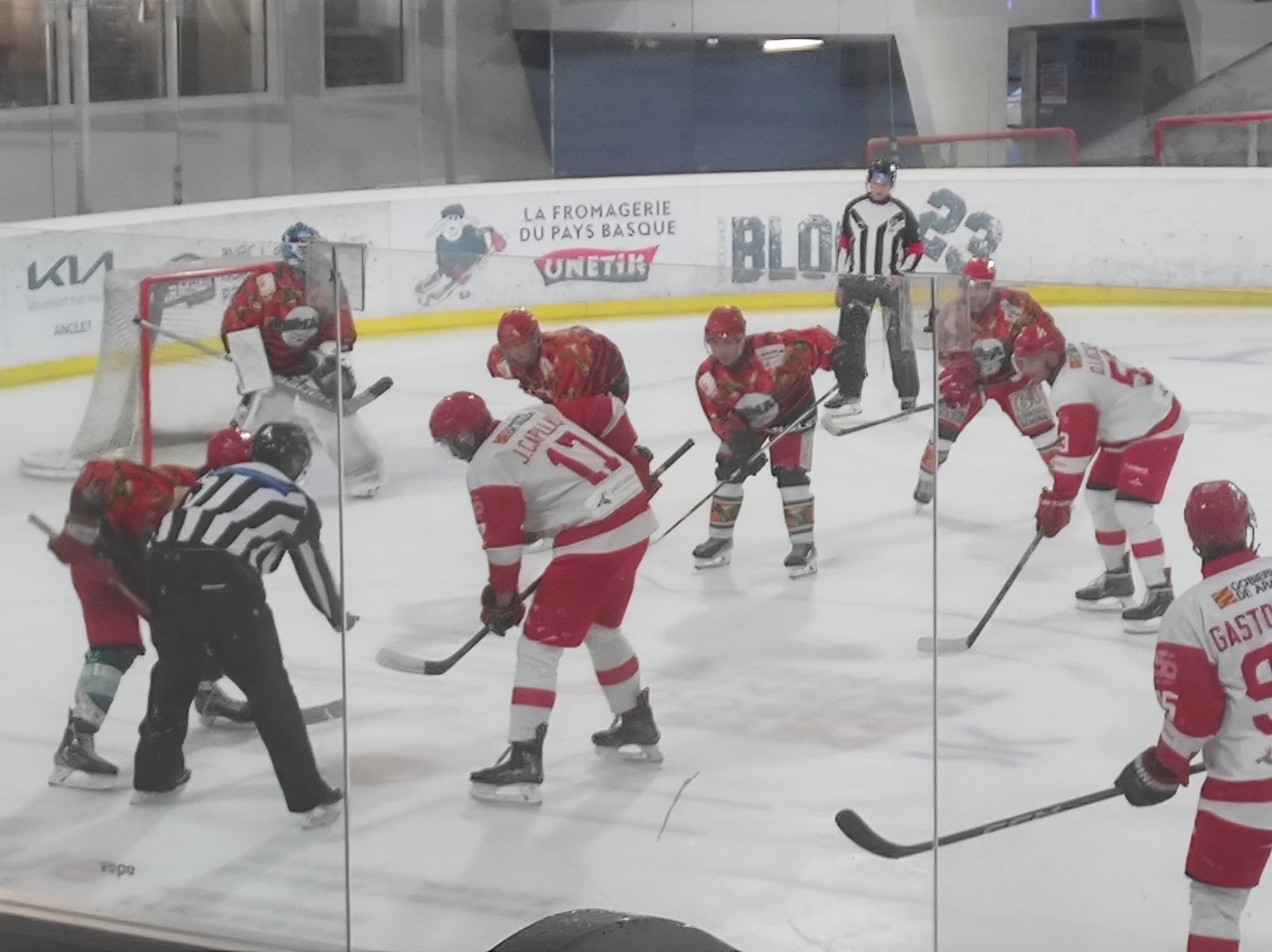Buenas sensaciones del Club Hielo Jaca en su debut de pretemporada en Anglet