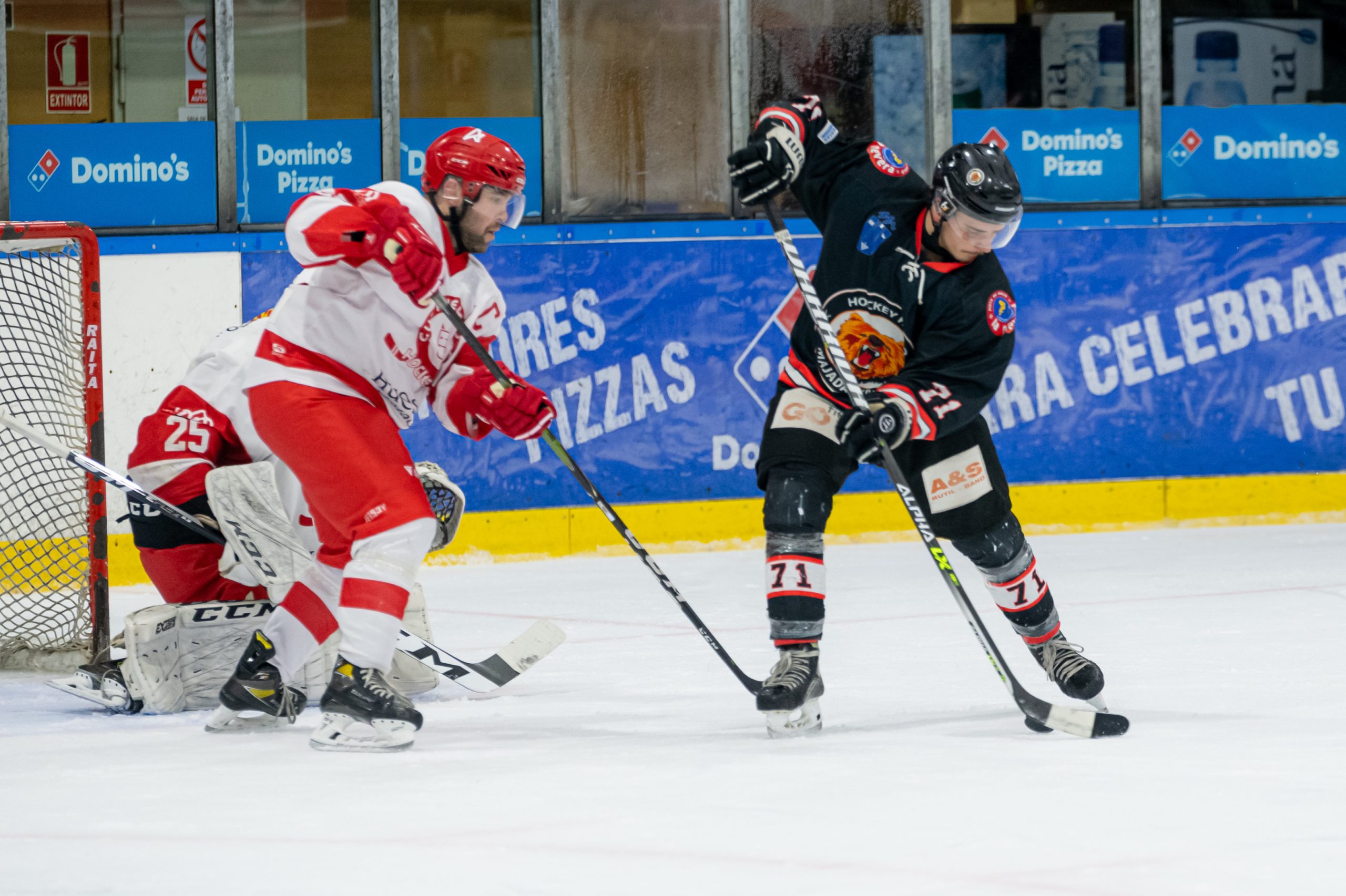 El Club Hielo Jaca marca distancias con una nueva victoria contra el SAD Majadahonda (1-4)