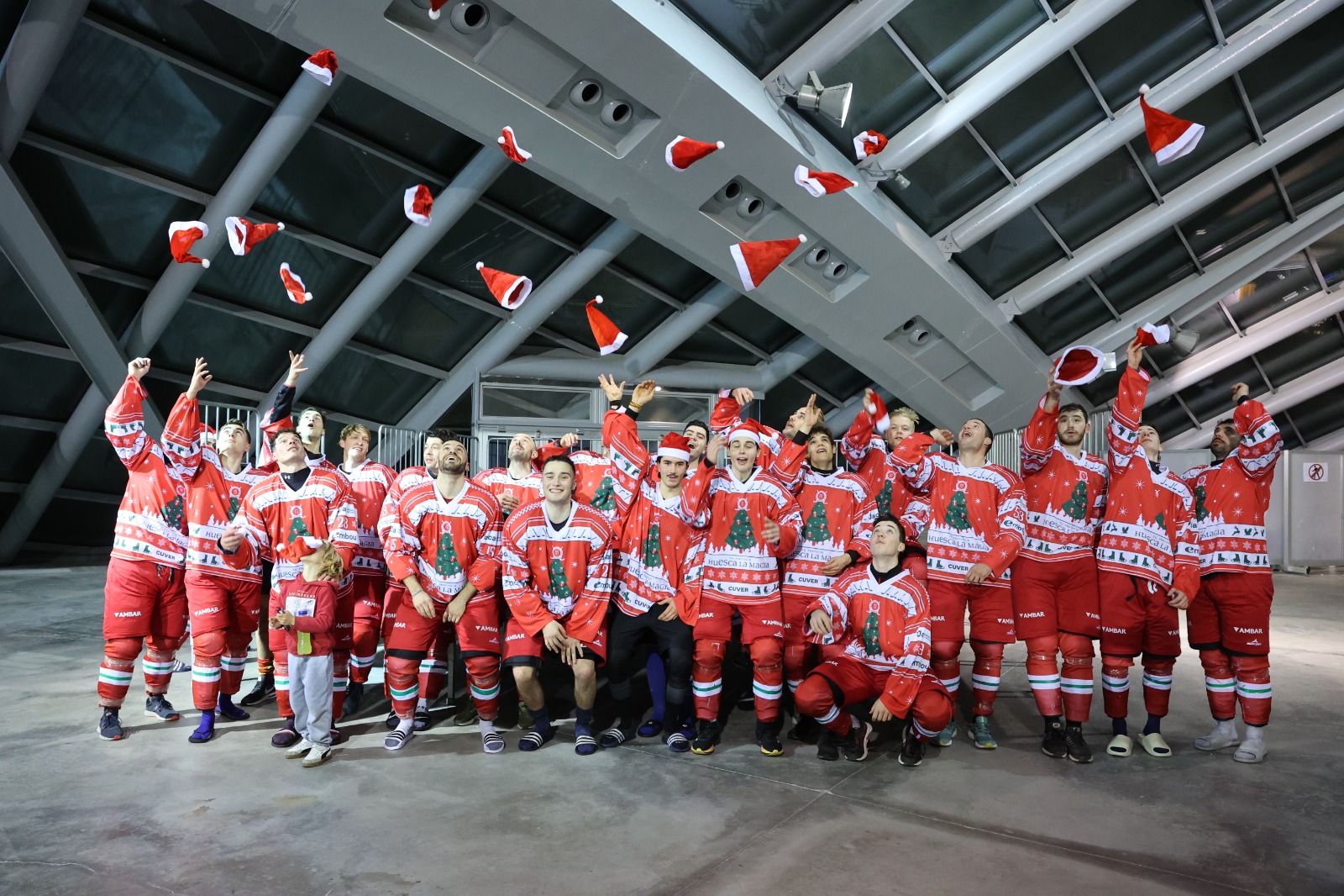 El Club Hielo Jaca se despide del año como líder en la Liga de Hockey Hielo