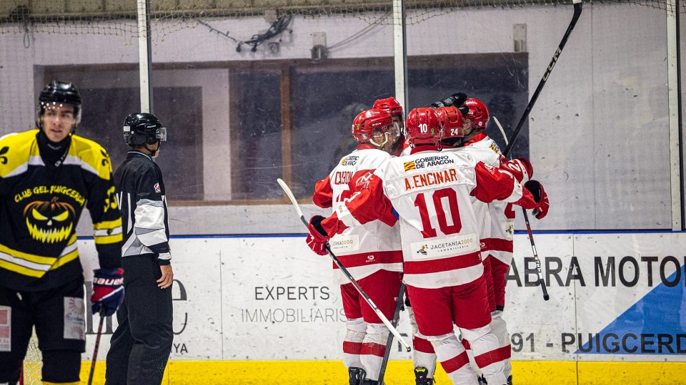 El Club Hielo Jaca vence al Puigcerdà y mantiene su liderazgo en la Liga Nacional de Hockey Hielo (4-5)