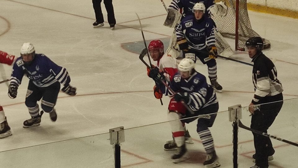 El Club Hielo Jaca cae por la mínima frente al Txuri Urdin (2-1)
