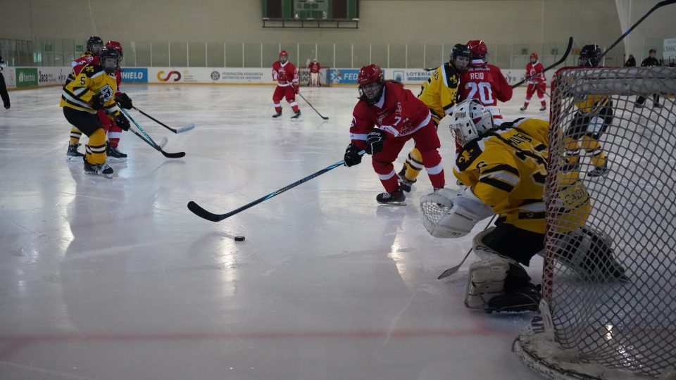 No pudo ser y el CHJ Femenino caía en el primer partido de las semifinales del playoff frente al Puigcerdà